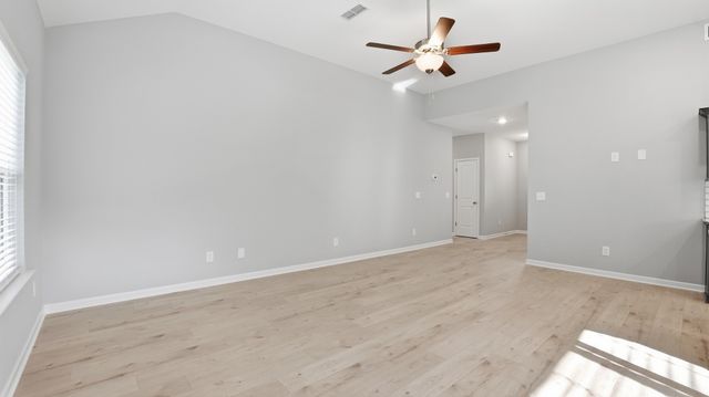 164 Stillwater Way, Tullahoma, TN 37388