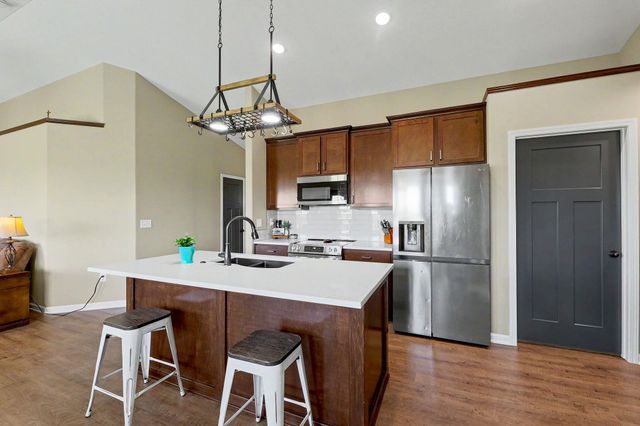 2594 Spring Meadows Ct, Derby, KS 67037