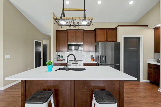 2594 Spring Meadows Ct, Derby, KS 67037