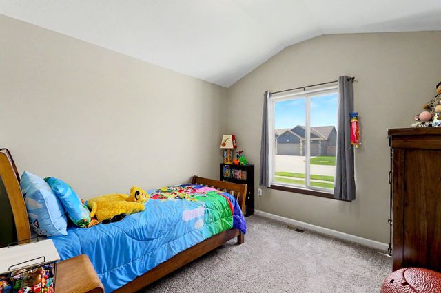2594 Spring Meadows Ct, Derby, KS 67037