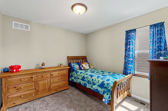 2594 Spring Meadows Ct, Derby, KS 67037