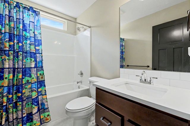 2594 Spring Meadows Ct, Derby, KS 67037