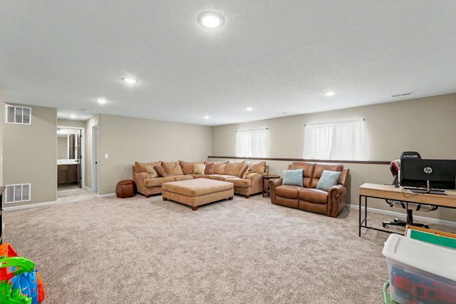 2594 Spring Meadows Ct, Derby, KS 67037
