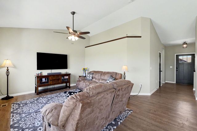 2594 Spring Meadows Ct, Derby, KS 67037