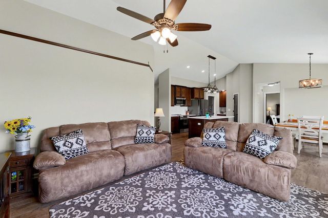 2594 Spring Meadows Ct, Derby, KS 67037