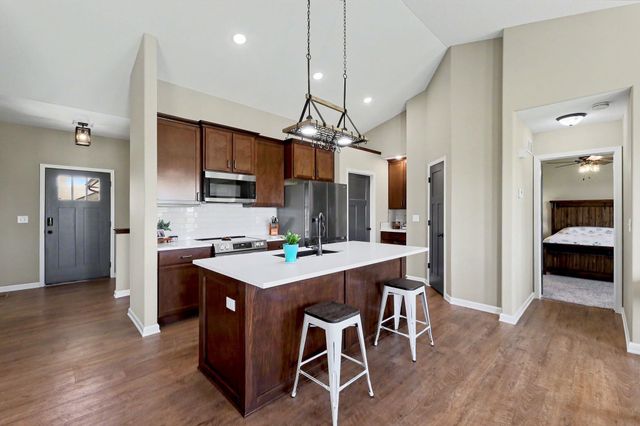 2594 Spring Meadows Ct, Derby, KS 67037