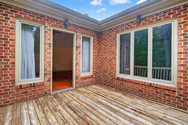 10 Innisfree Drive, Durham, NC 27707