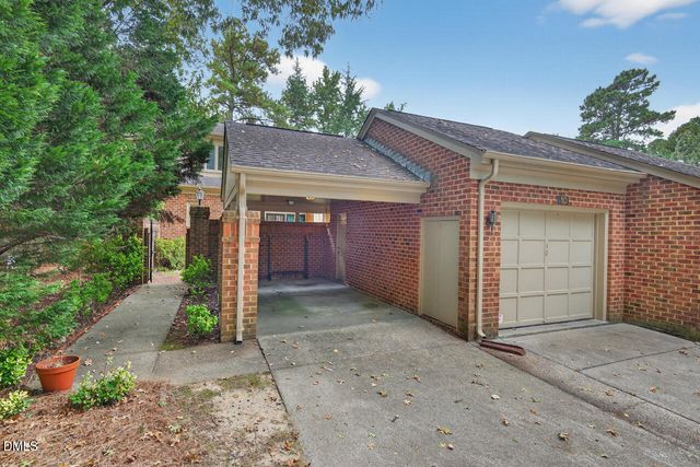 10 Innisfree Drive, Durham, NC 27707