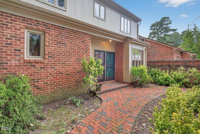 10 Innisfree Drive, Durham, NC 27707