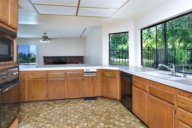 4061 Falling Leaf, Encino, CA 91316