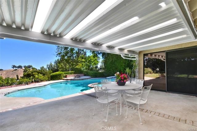 4061 Falling Leaf, Encino, CA 91316