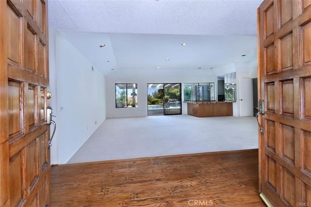 4061 Falling Leaf, Encino, CA 91316