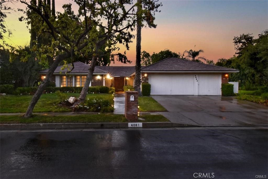 4061 Falling Leaf, Encino, CA 91316