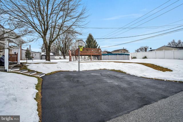 1972 DOUGLAS DRIVE, Carlisle, PA 17013