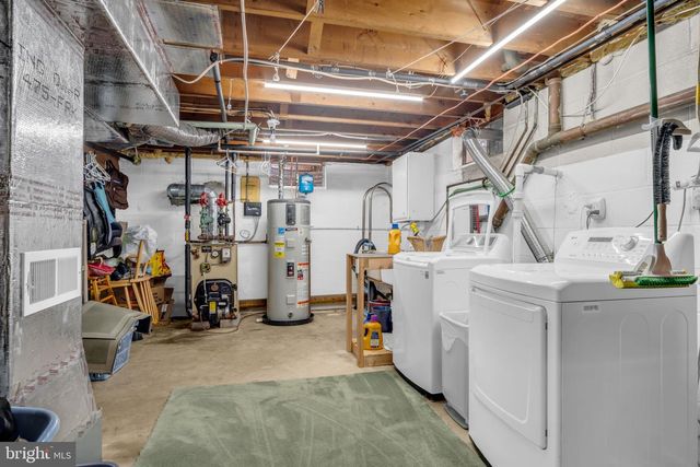 1972 DOUGLAS DRIVE, Carlisle, PA 17013