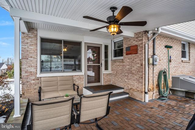 1972 DOUGLAS DRIVE, Carlisle, PA 17013