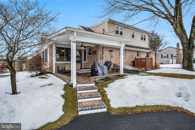 1972 DOUGLAS DRIVE, Carlisle, PA 17013