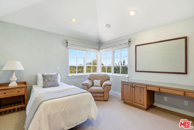 3843 Rock Hampton Drive, Tarzana, CA 91356