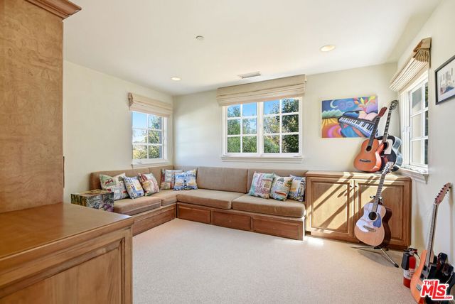3843 Rock Hampton Drive, Tarzana, CA 91356