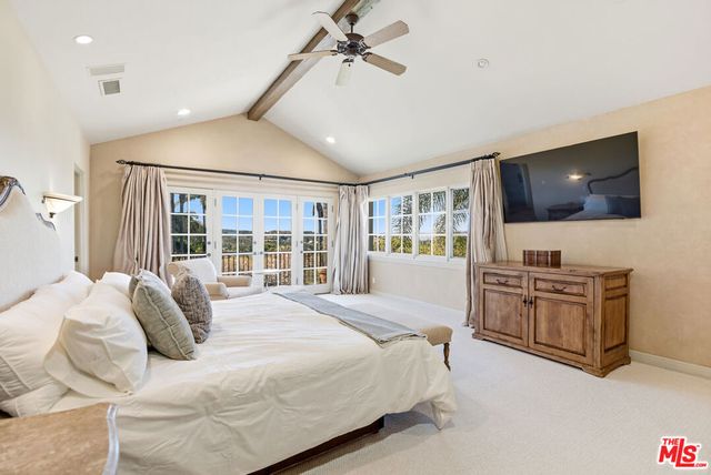 3843 Rock Hampton Drive, Tarzana, CA 91356