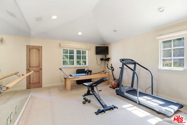 3843 Rock Hampton Drive, Tarzana, CA 91356
