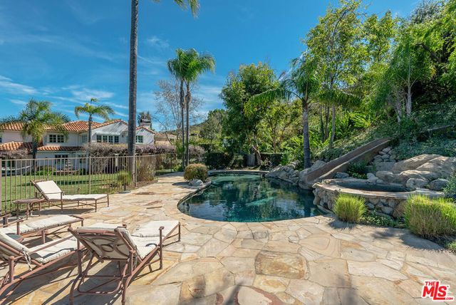 3843 Rock Hampton Drive, Tarzana, CA 91356