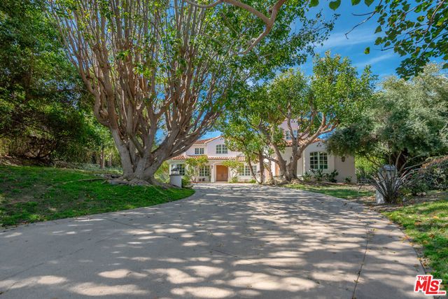 3843 Rock Hampton Drive, Tarzana, CA 91356