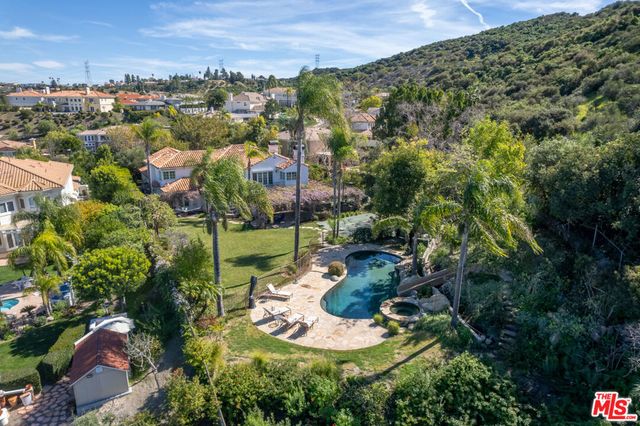3843 Rock Hampton Drive, Tarzana, CA 91356