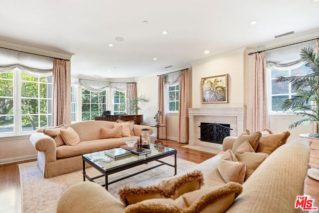 3843 Rock Hampton Drive, Tarzana, CA 91356
