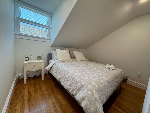 8 Barney Street 3, Newport, RI 02840