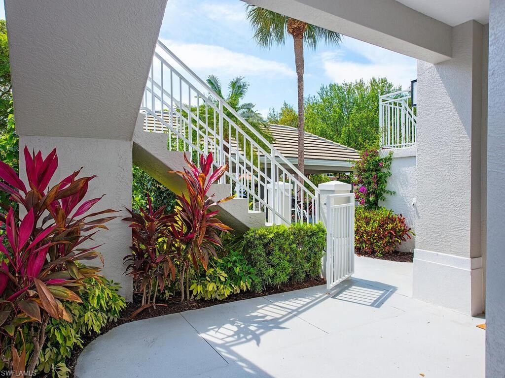 2285 Harmony LN 104, NAPLES, FL 34109 — photo 2
