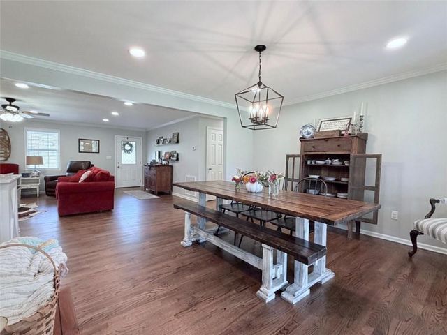 2053 Buttermilk Road, Cave Spring, GA 30124