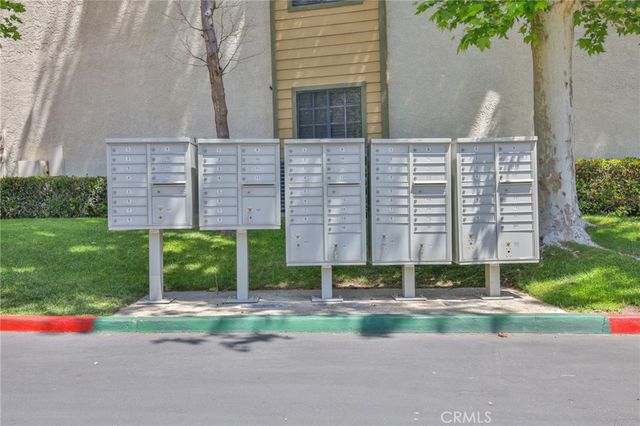988 W Arrow Highway E, Upland, CA 91786