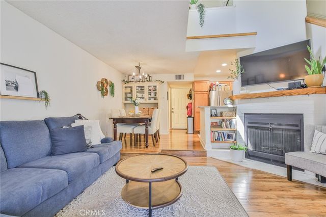 988 W Arrow Highway E, Upland, CA 91786