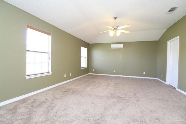 6462 Sarasota St, Pensacola, FL 32526