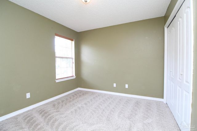 6462 Sarasota St, Pensacola, FL 32526