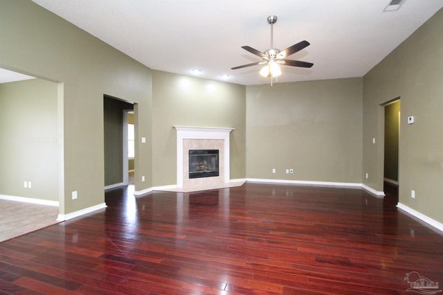 6462 Sarasota St, Pensacola, FL 32526