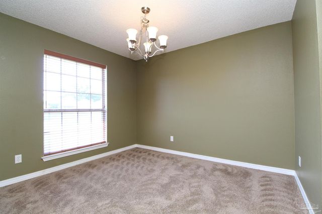 6462 Sarasota St, Pensacola, FL 32526