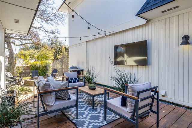 702 Wildgrove Drive, Garland, TX 75041