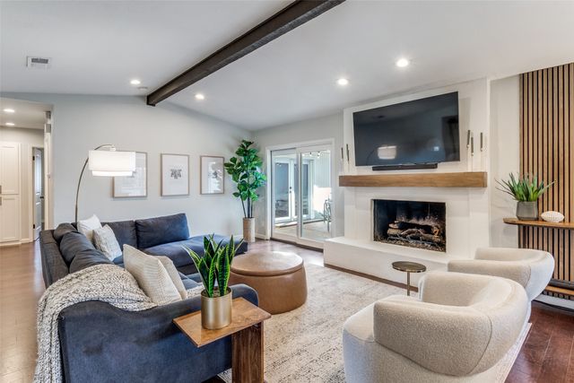 702 Wildgrove Drive, Garland, TX 75041