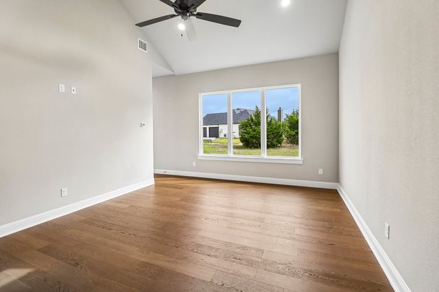 3080 Glen Oaks Drive, Waxahachie, TX 75165