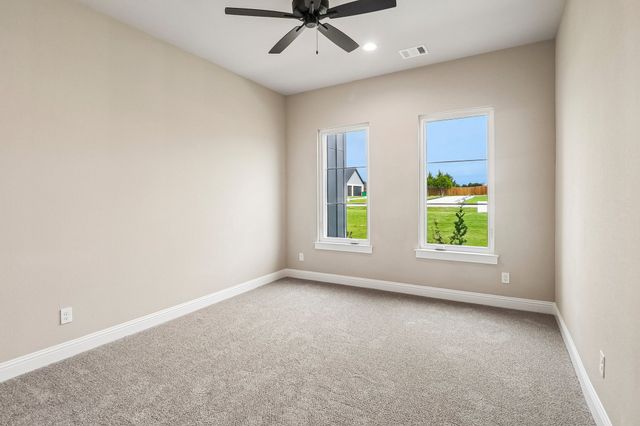 3080 Glen Oaks Drive, Waxahachie, TX 75165