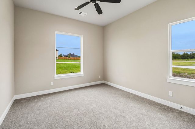 3080 Glen Oaks Drive, Waxahachie, TX 75165