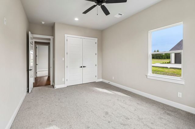 3080 Glen Oaks Drive, Waxahachie, TX 75165