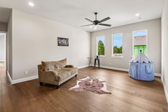 3080 Glen Oaks Drive, Waxahachie, TX 75165