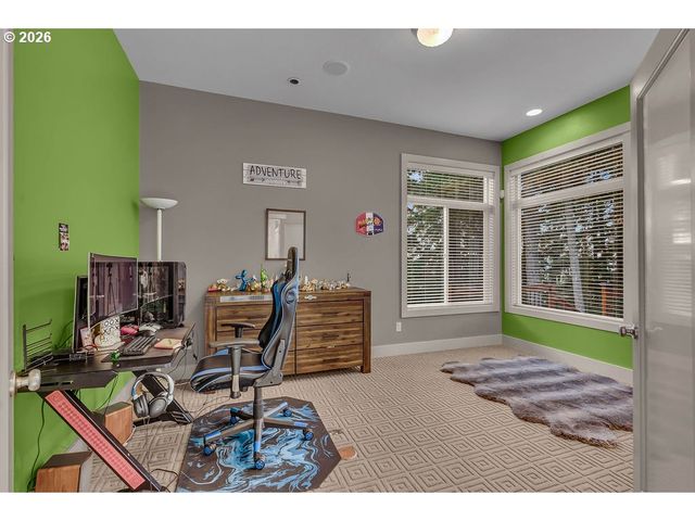 13829 Se CLAREMONT St, Happy Valley, OR 97086