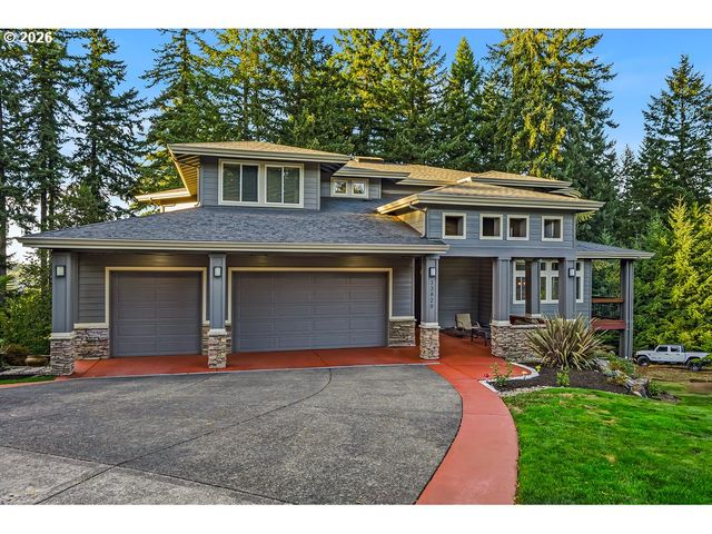 13829 Se CLAREMONT St, Happy Valley, OR 97086