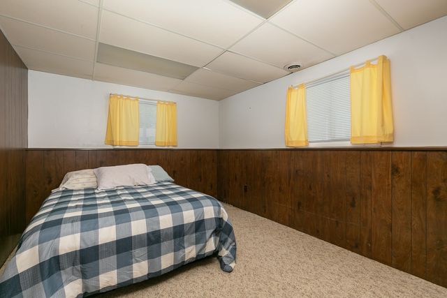 5003 45th Avenue Court, Moline, IL 61265
