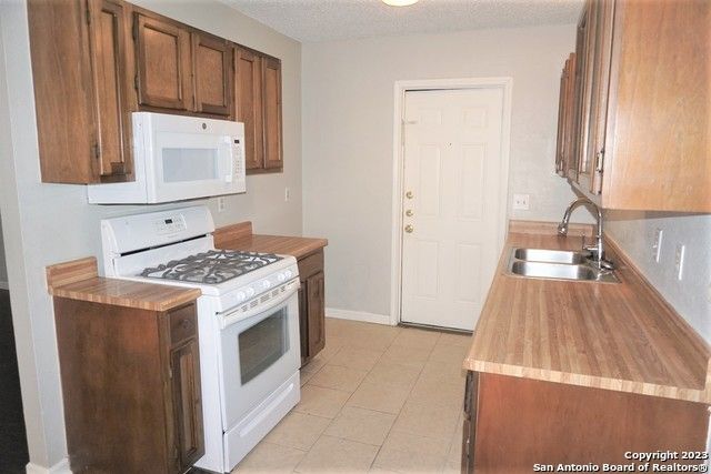 5531 Rangeland, San Antonio, TX 78247