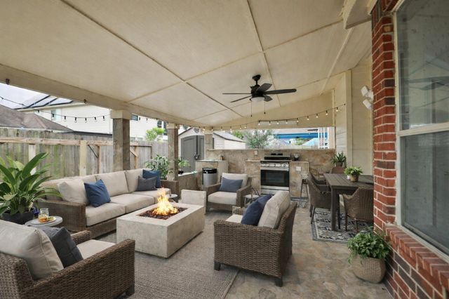 20907 Divellec Lane, Spring, TX 77388